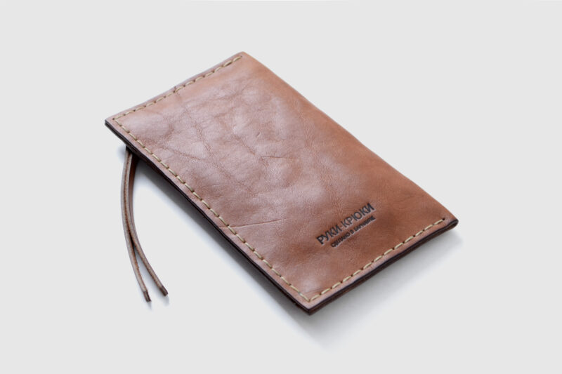 Soft wallet  •  Copper color