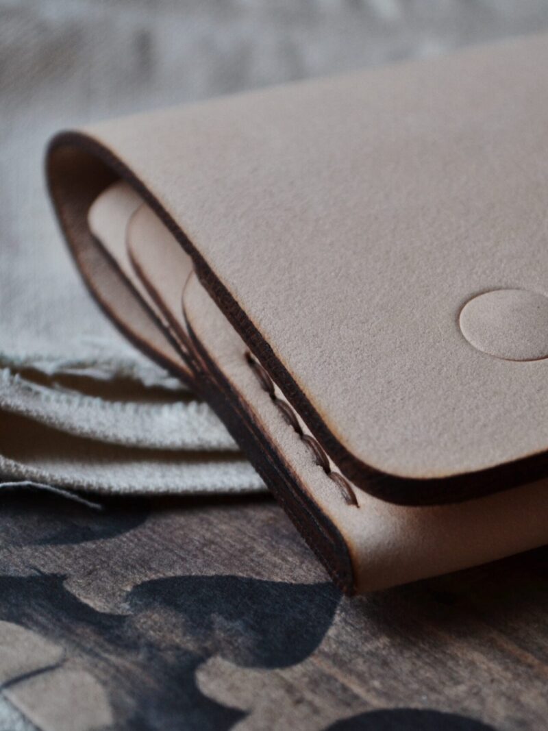 Leather clutch   •  Ivory Color