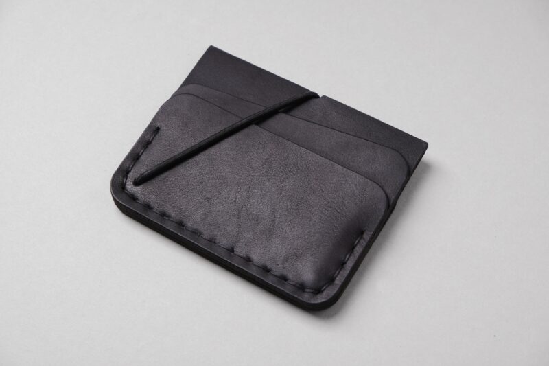 Card case  •  Black color